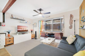 Two-bedroom Beachside Apartment with Parking